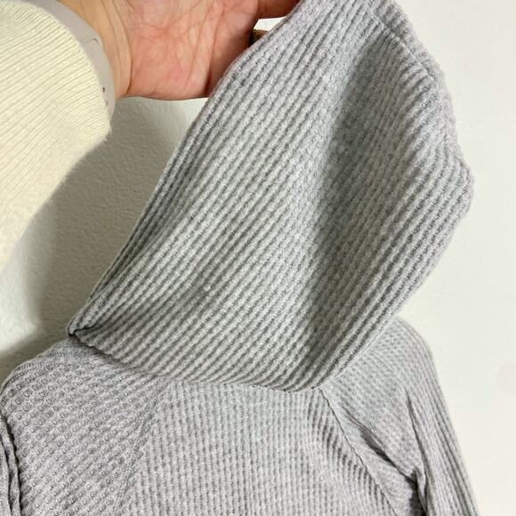 Wild Fable Hooded Long Sleeve Top Size XL Gray Waffle Knit‎ Pullover Thermal - Picture 5 of 8